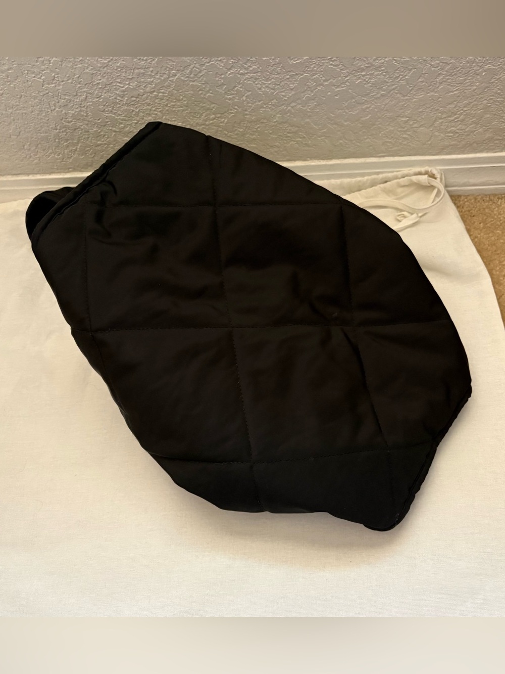 COS Shoulder Bag Black - Picture 5 of 9